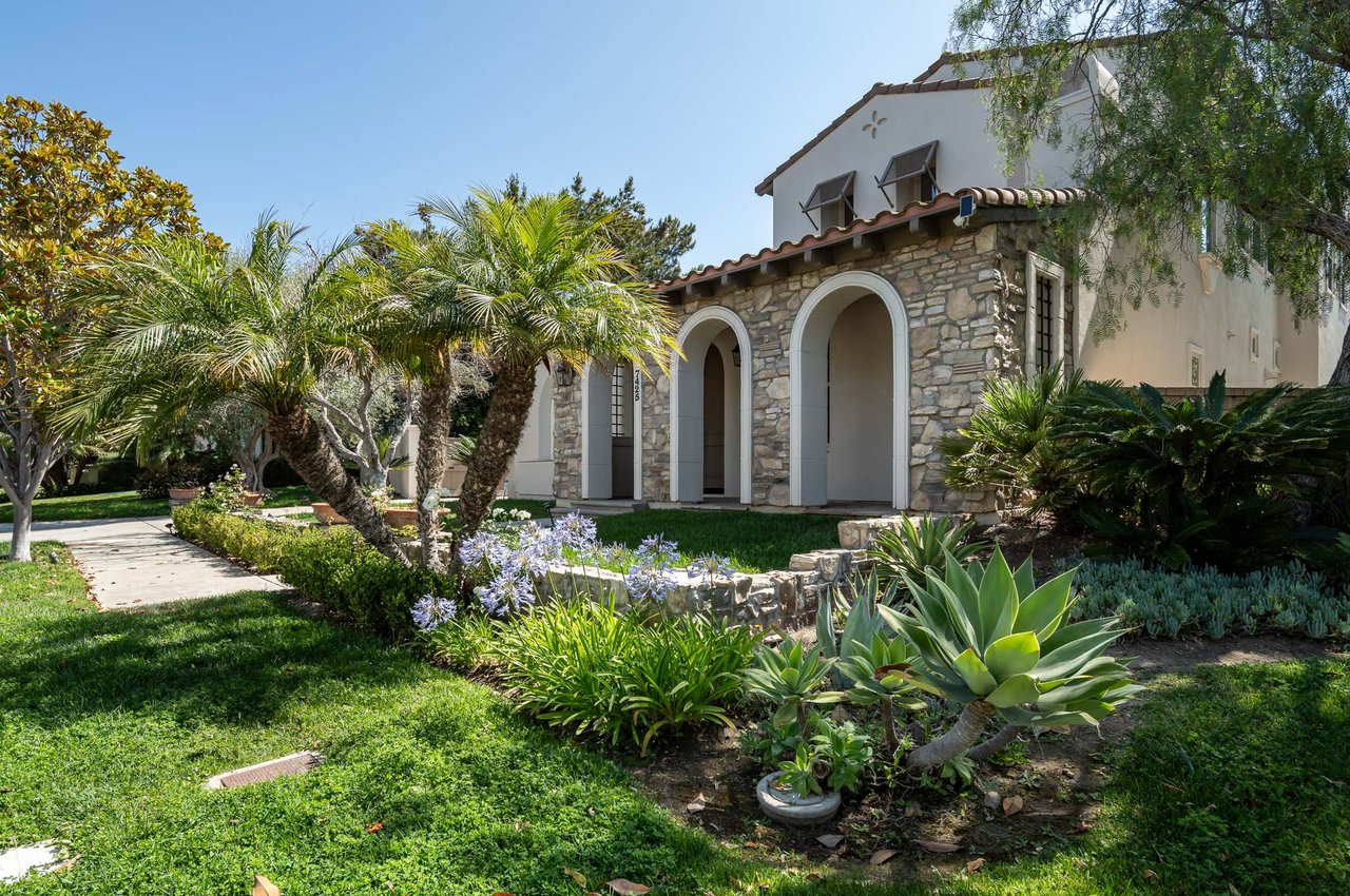 MODERN LIVING IN MIRASOL