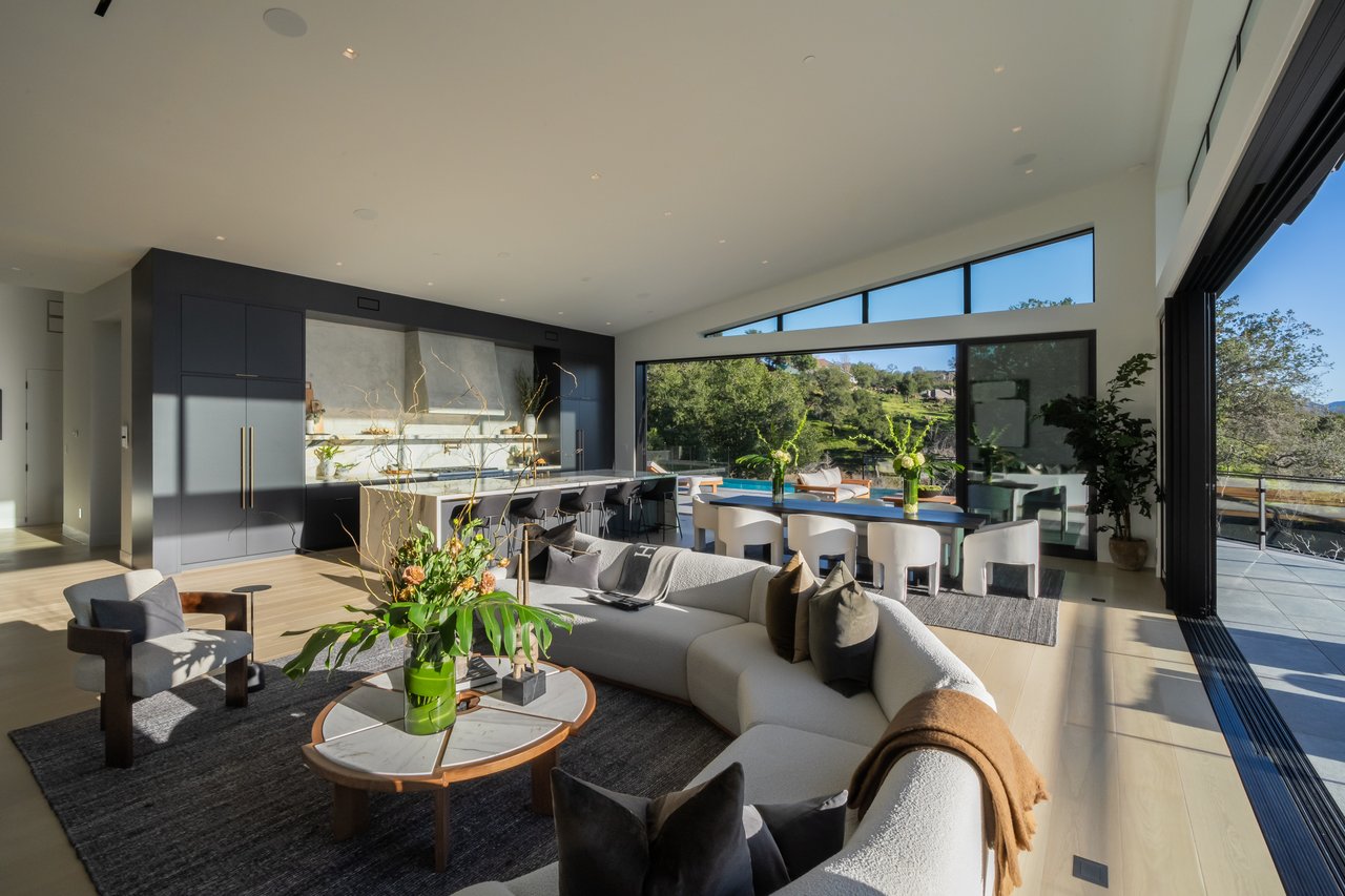 105 Canyon Drive