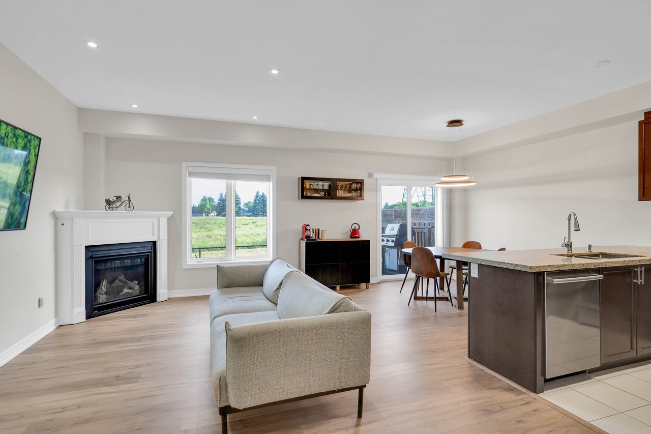73 Medici Lane Unit: 5