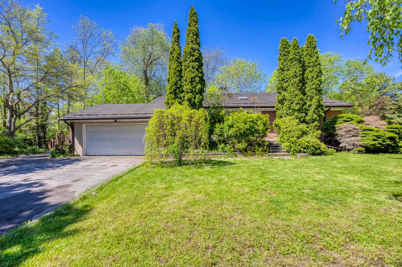 220 Woodhaven Park Dr, Oakville