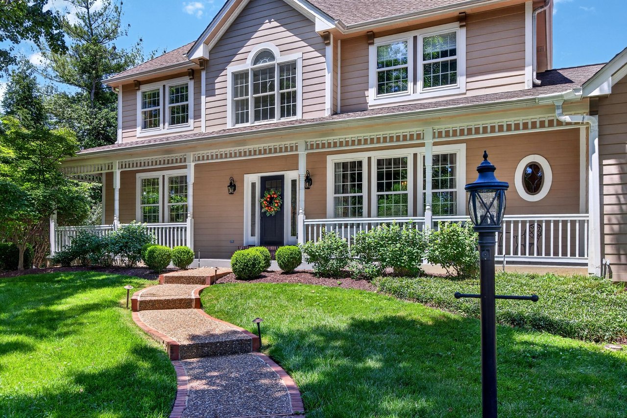 Who Is the Best Agent to List Your House in Town & Country, Missouri?