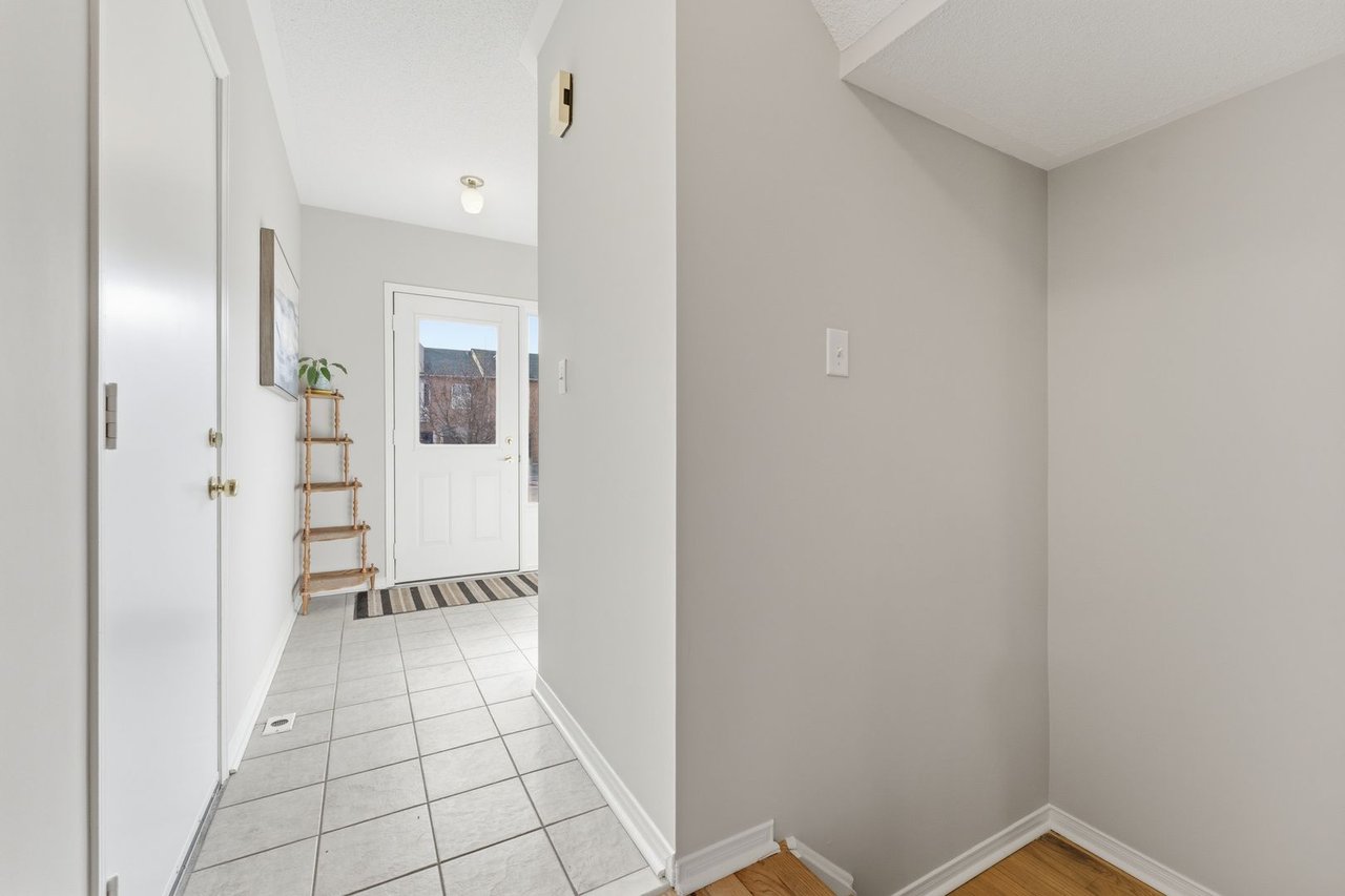 819 Village Green Blvd 27