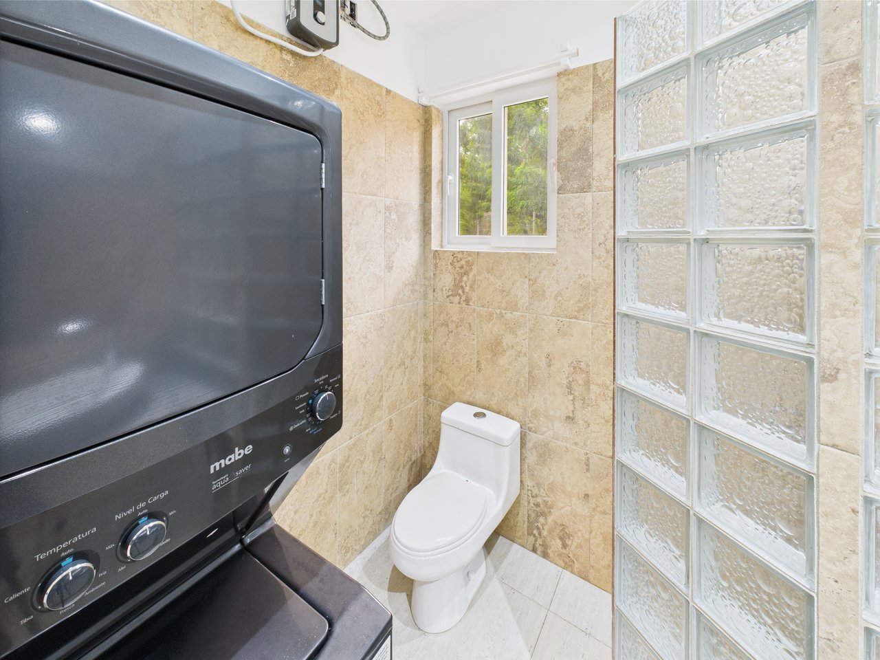 Condo 302, Diamond Apartments