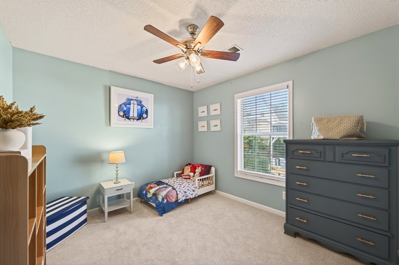 2700 Laurelwood Lane