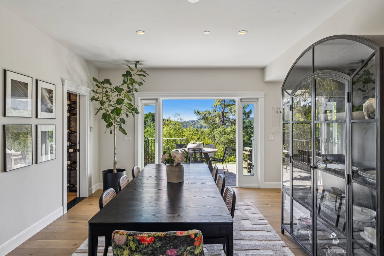 6 Live Oak Way