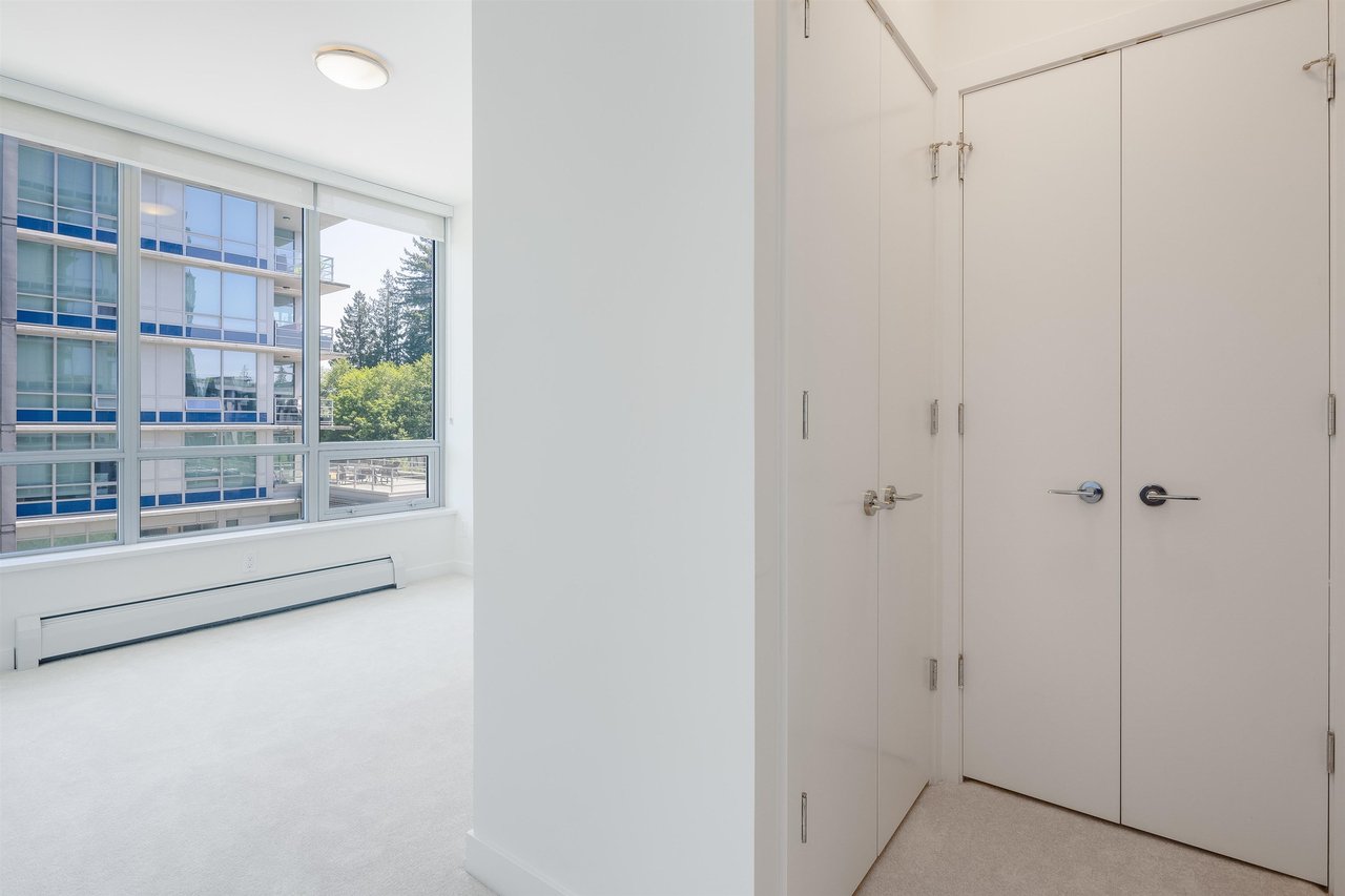 9060 University Cres, #509