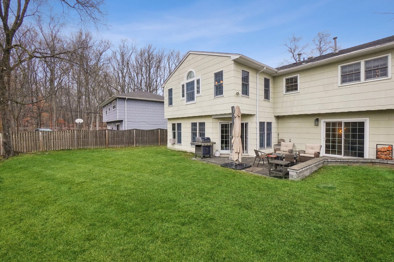939 Brown Ave