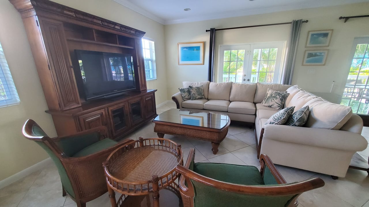 Sandyport | Canal Front Home