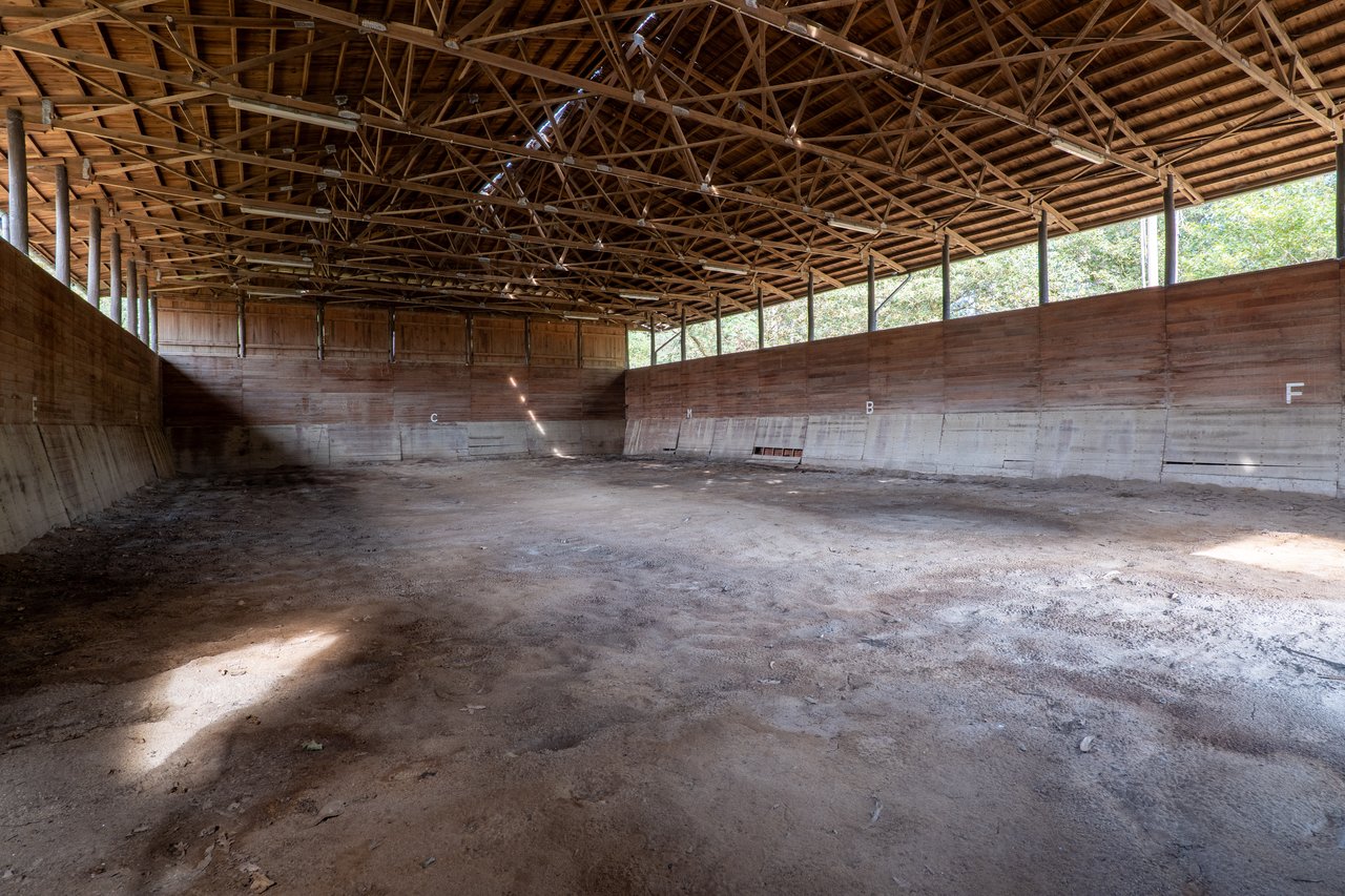 Equestrian Estate in Lavra with 13,000 m² just 800 Meters from the Beach