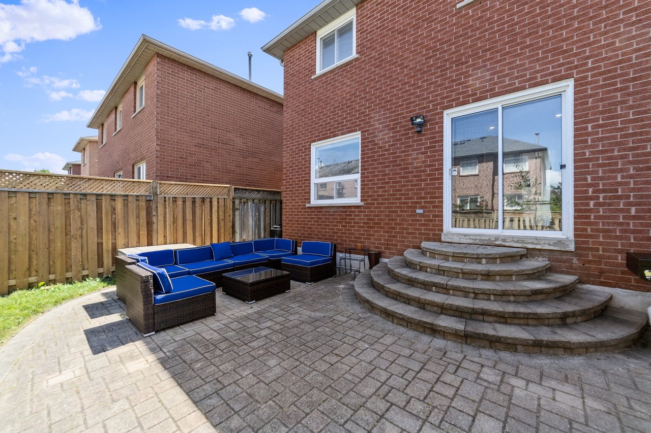 6837 Lisgar Drive
