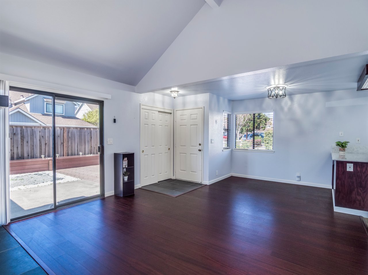 350 Creekview Drive
