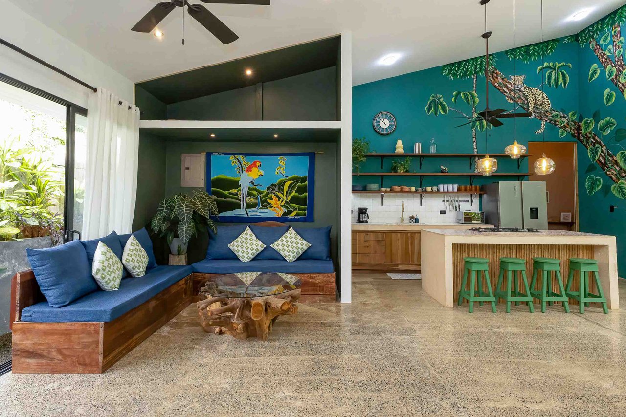 Furnished and Turnkey Home Rainforest Villa with Pool and Creek