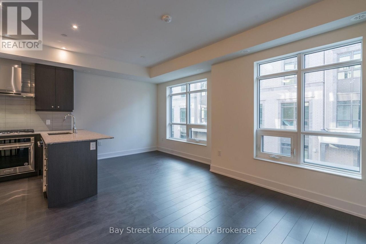 52 Holmes Ave W #5