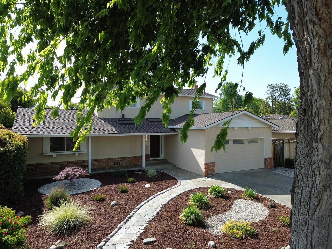1707 Mendenhall Drive