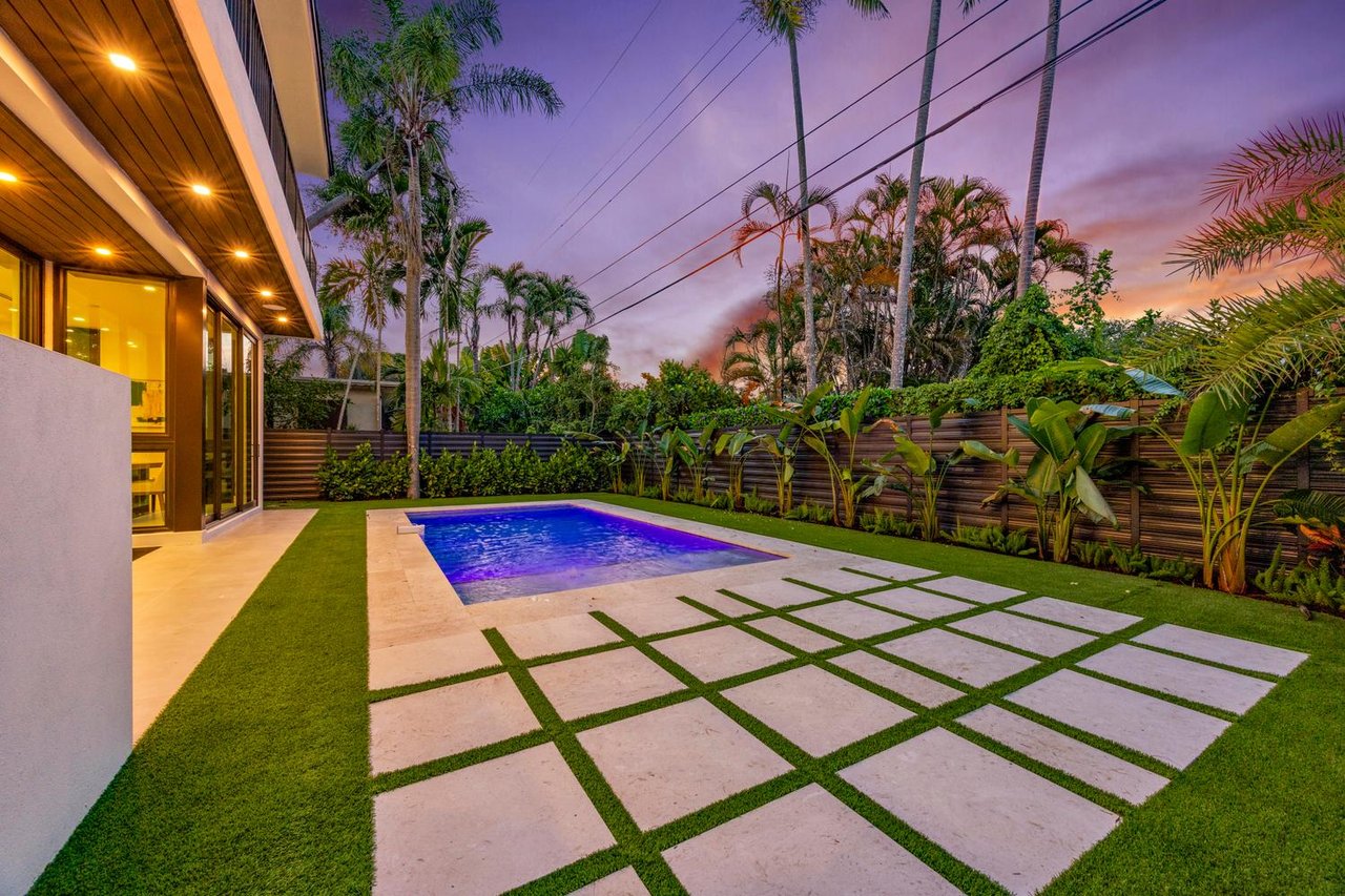 Sophisticated New Construction in the Heart of Miami