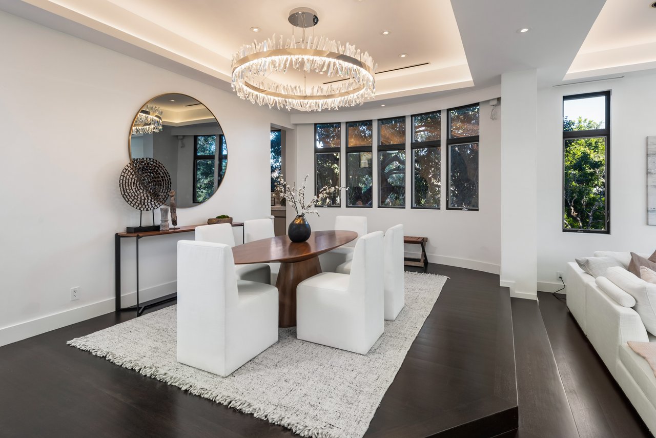 145 Channel Pointe Mall