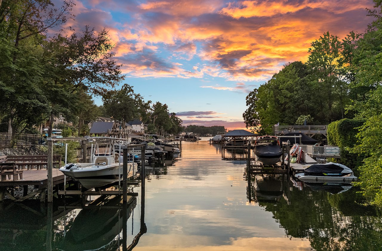 Dock Permits and Boat Lifts on Lake Norman