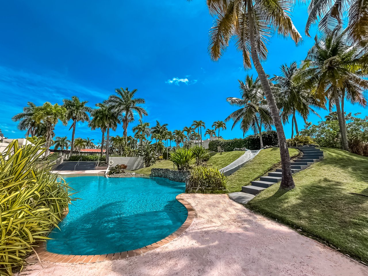 North Coast Village 1122