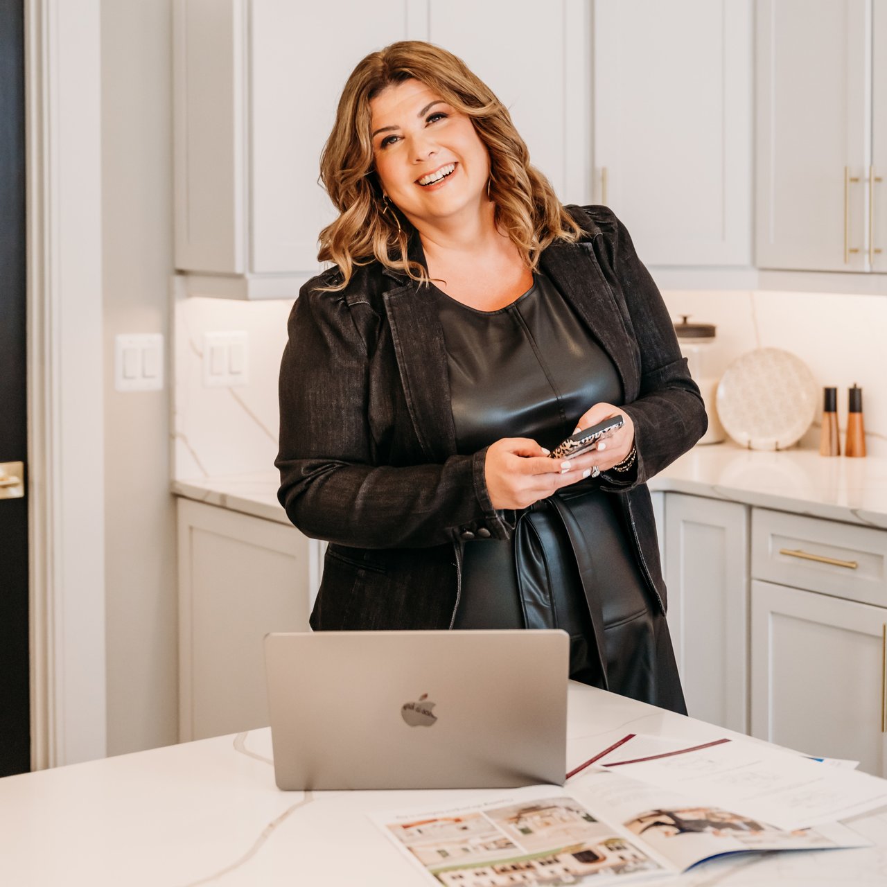 Marcy Smith Martinsburg, WV Real Estate Agent Headshot