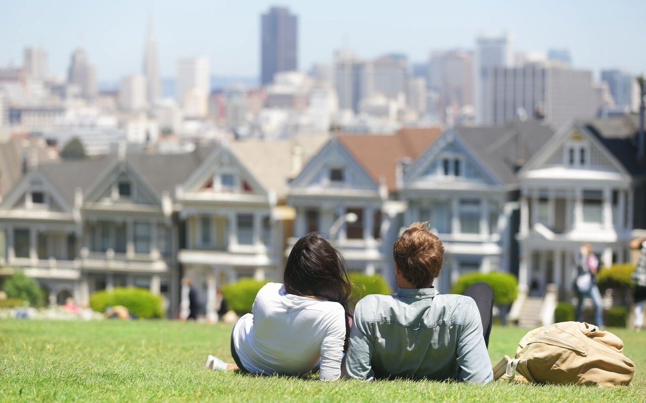 Millennials, Don't Make These 7 Mistakes When Buying Your First Home