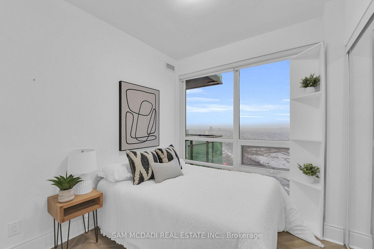 BROOKERS LANE LUXURY PENTHOUSE