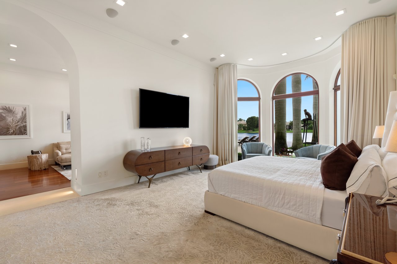 8808 Twin Lake Dr