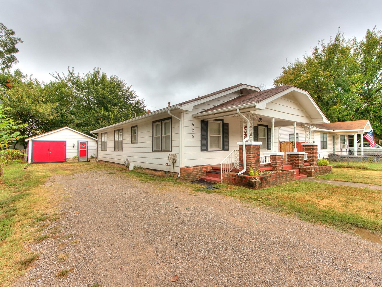 625 West Dewey Street