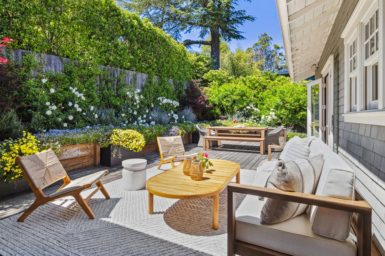 129 Sunnyside Avenue