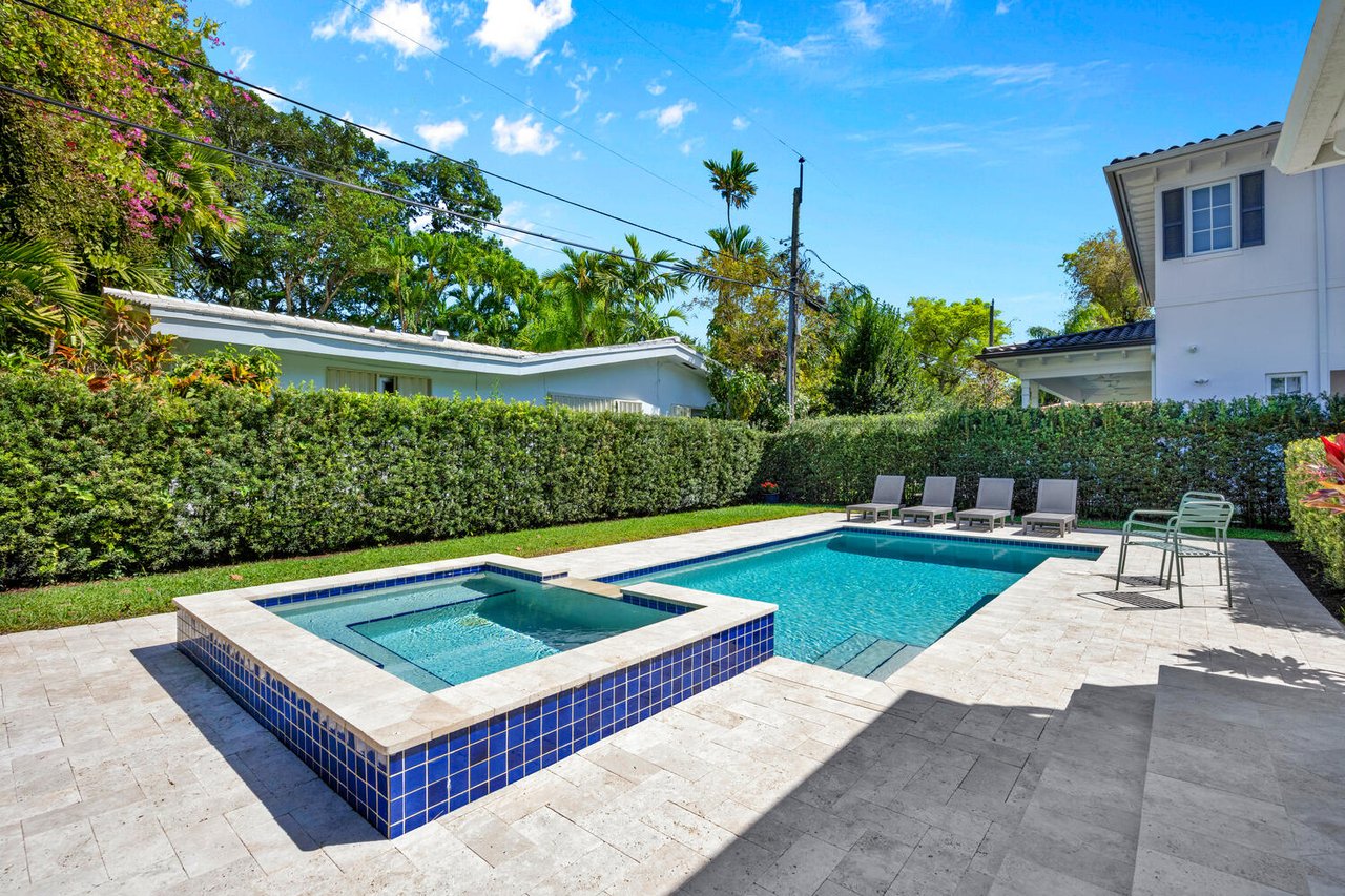Charming Pool Home at 1005 Columbus Blvd