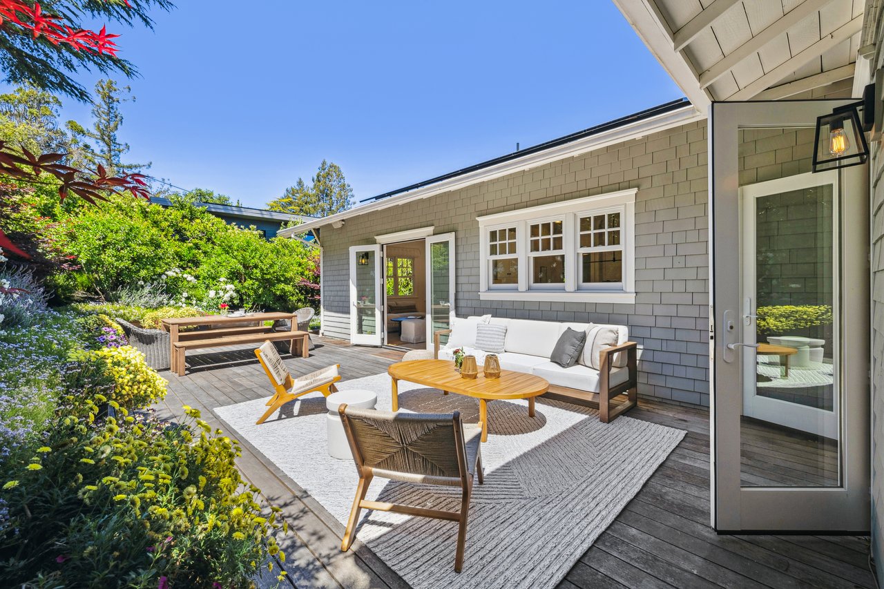 129 Sunnyside Avenue