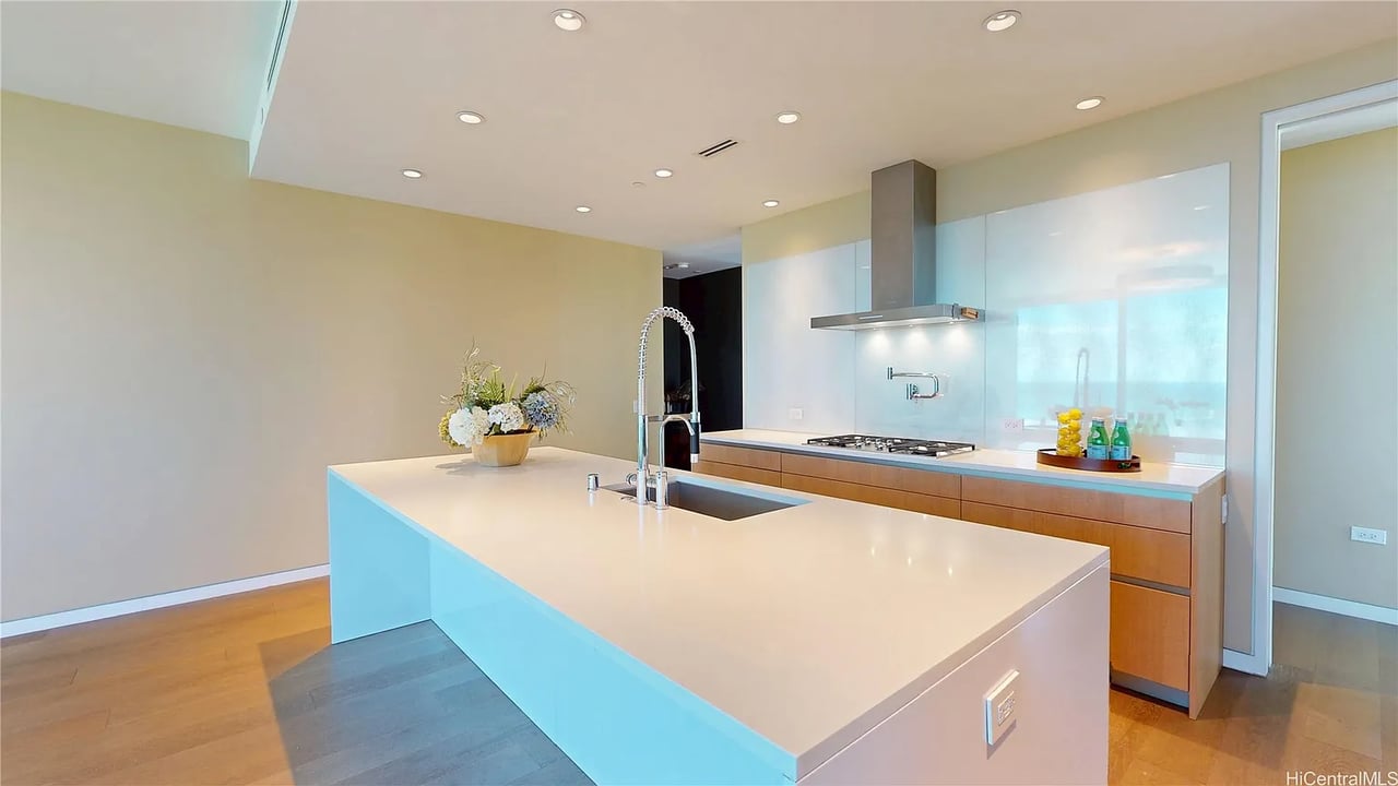 1118 Ala Moana Blvd, #1606