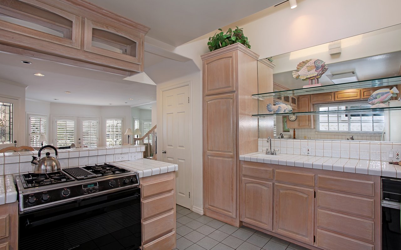 123 Pearl Ave