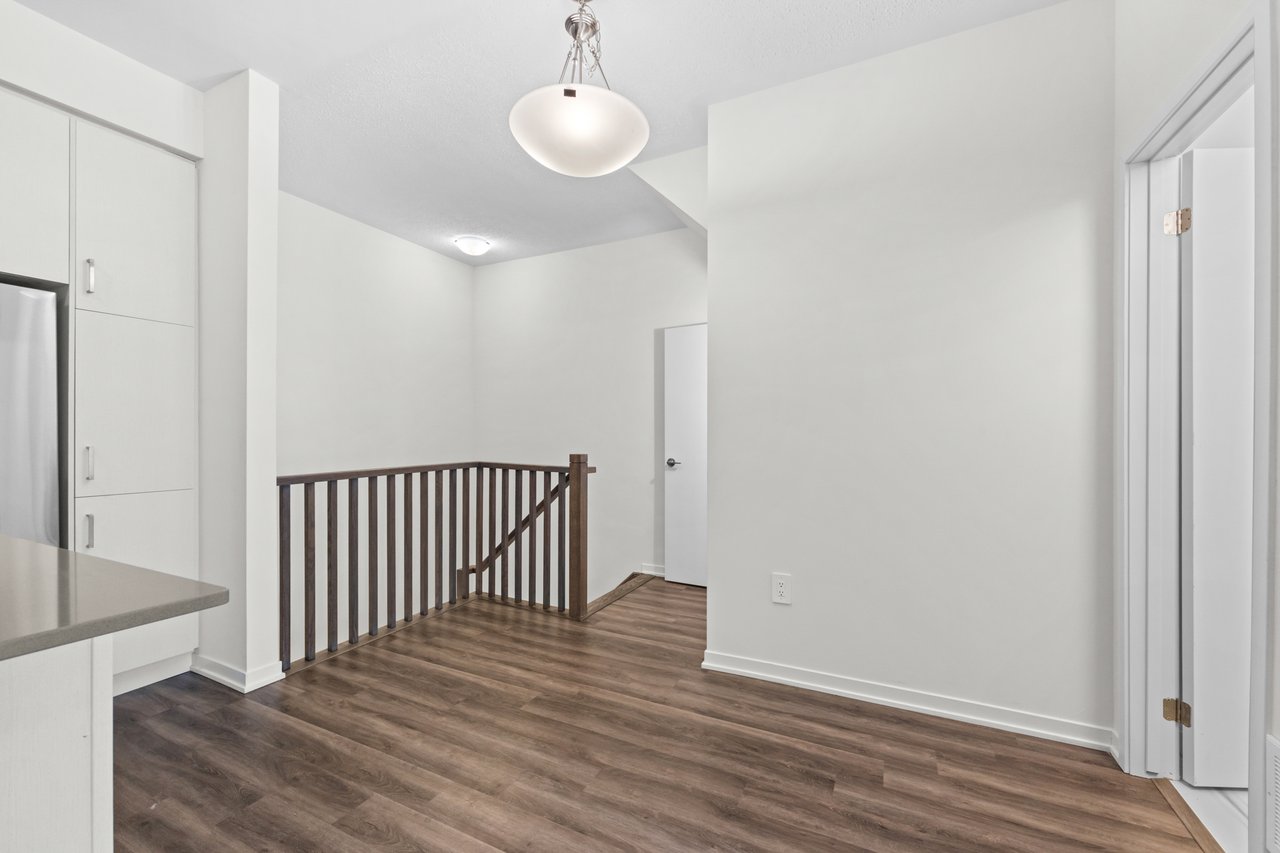 31 Honeycrisp Cres Townhouse 57