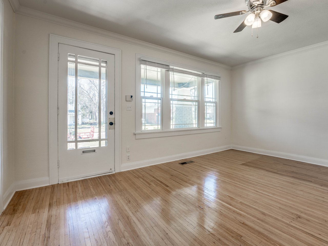 706 N Beard Ave