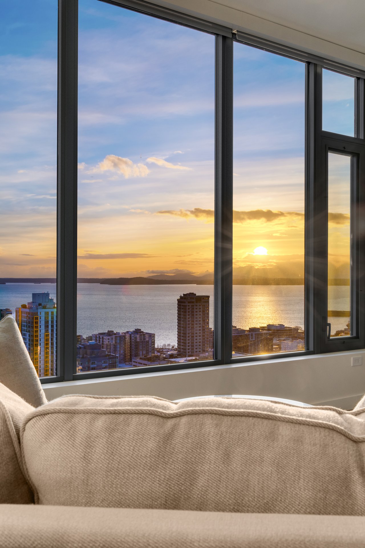 2510 6th Ave Unit 3105