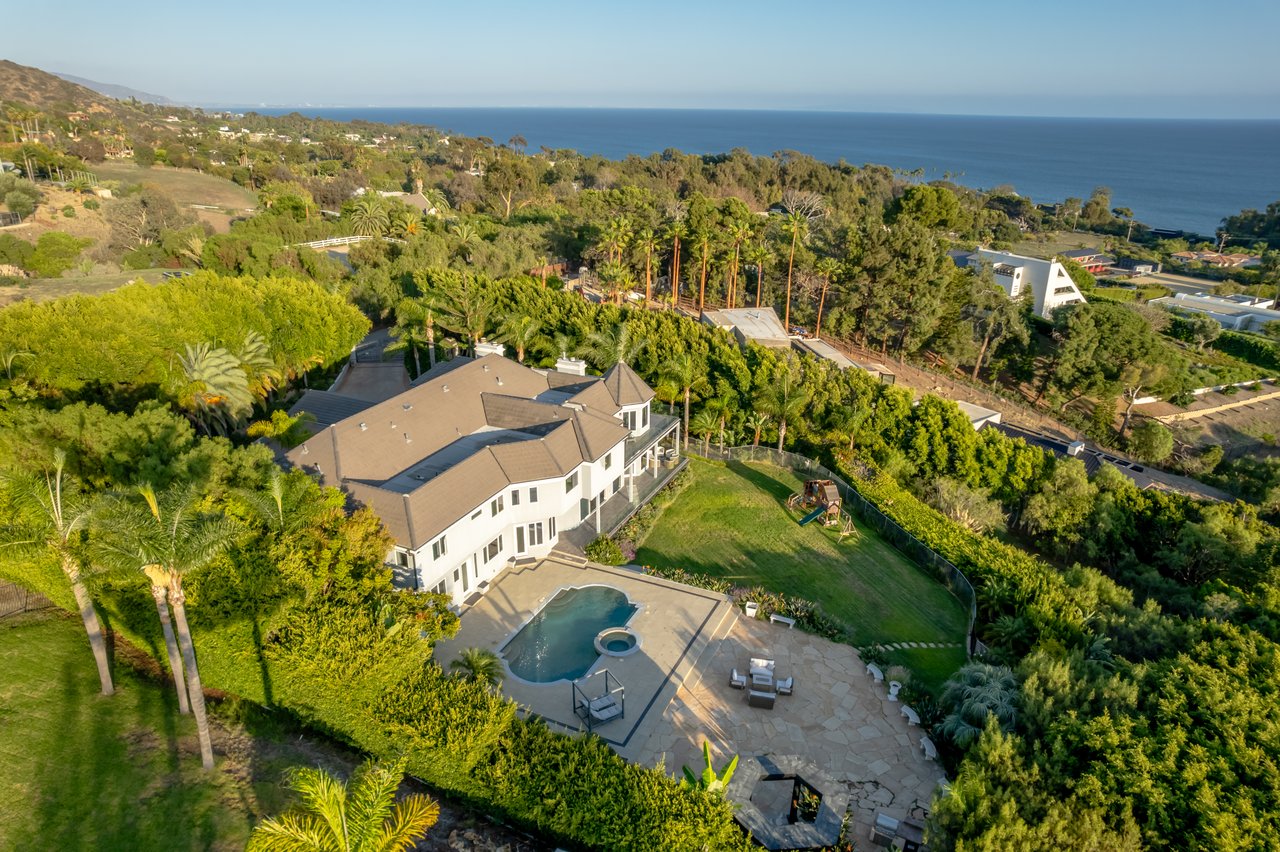 27551 Pacific Coast Hwy