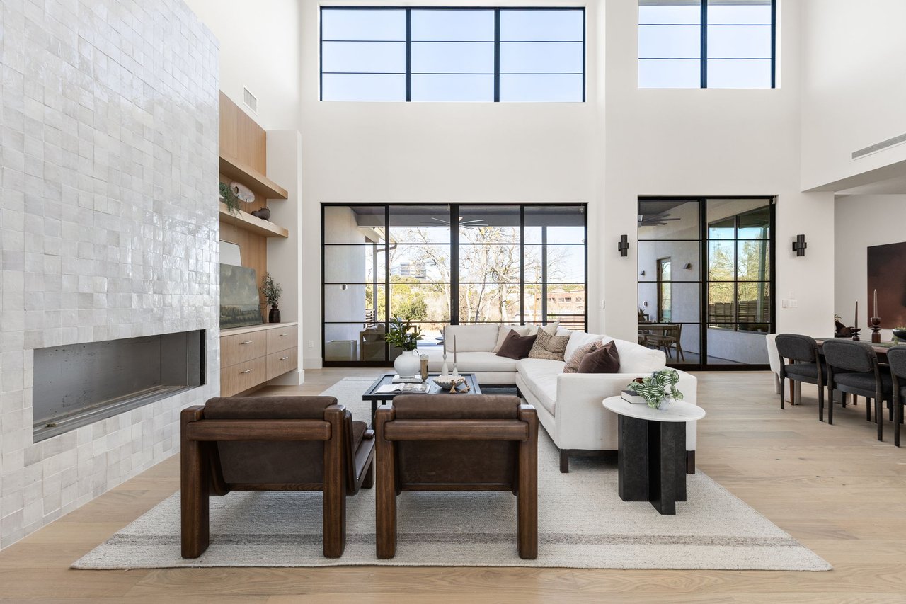 Forest Hills Residence