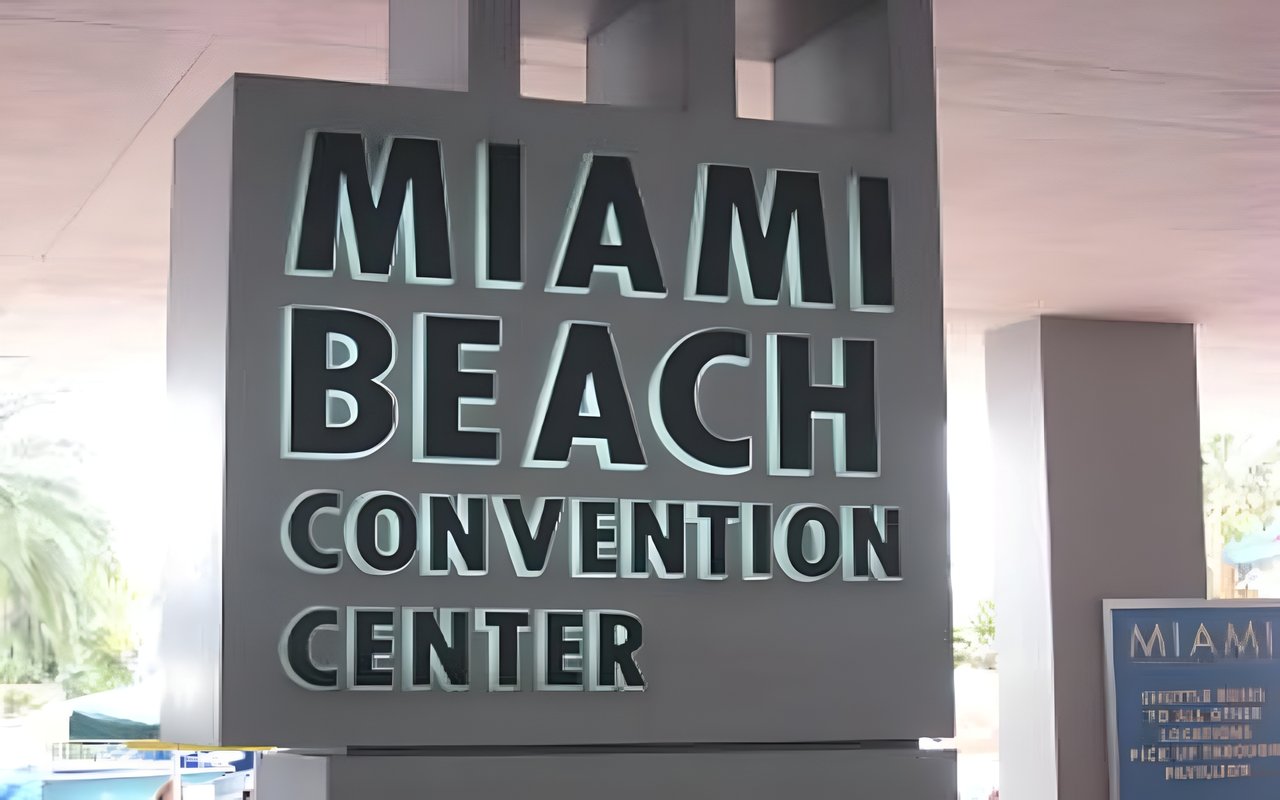 Miami Beach Convention Center Aiming for 2015