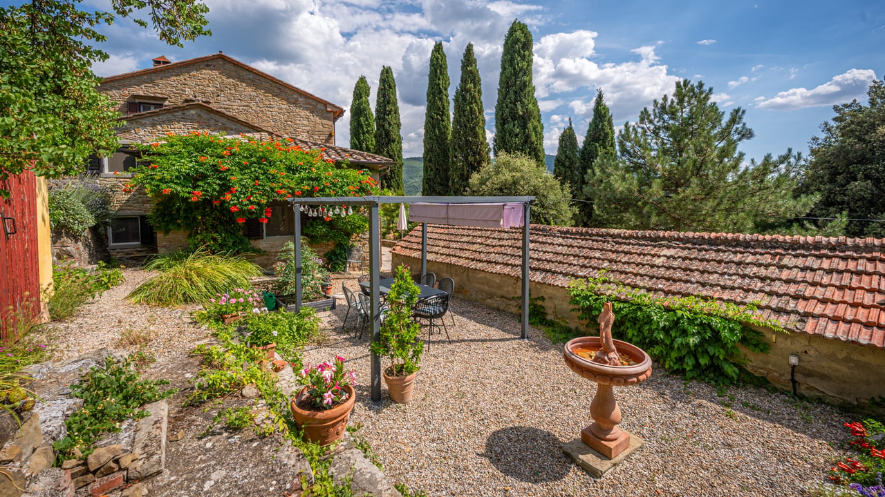CASALE DELLA VALLATA