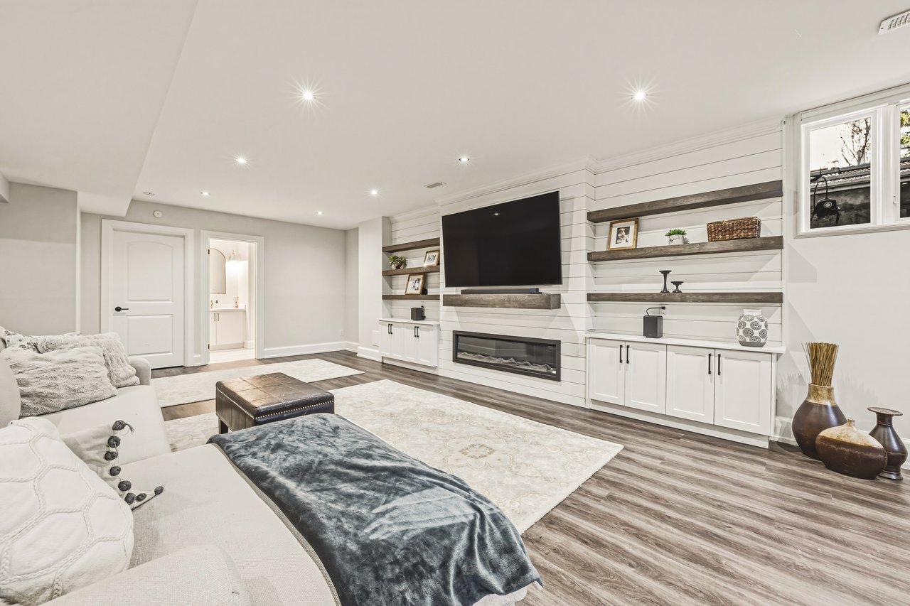 Custom South Aldershot Retreat