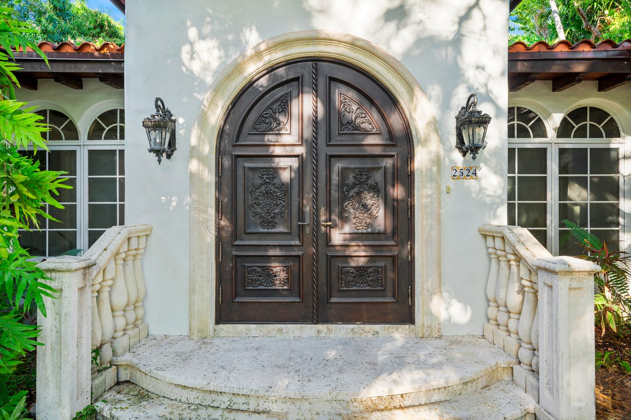 2524 Regatta Avenue