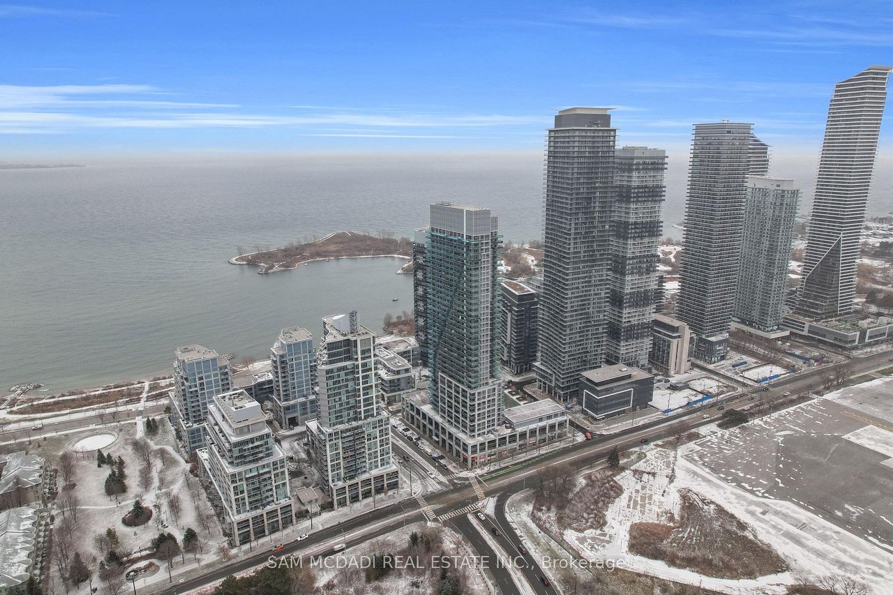 BROOKERS LANE LUXURY PENTHOUSE