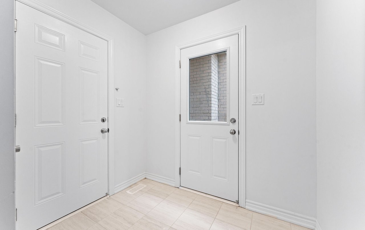 1206 Corby Way