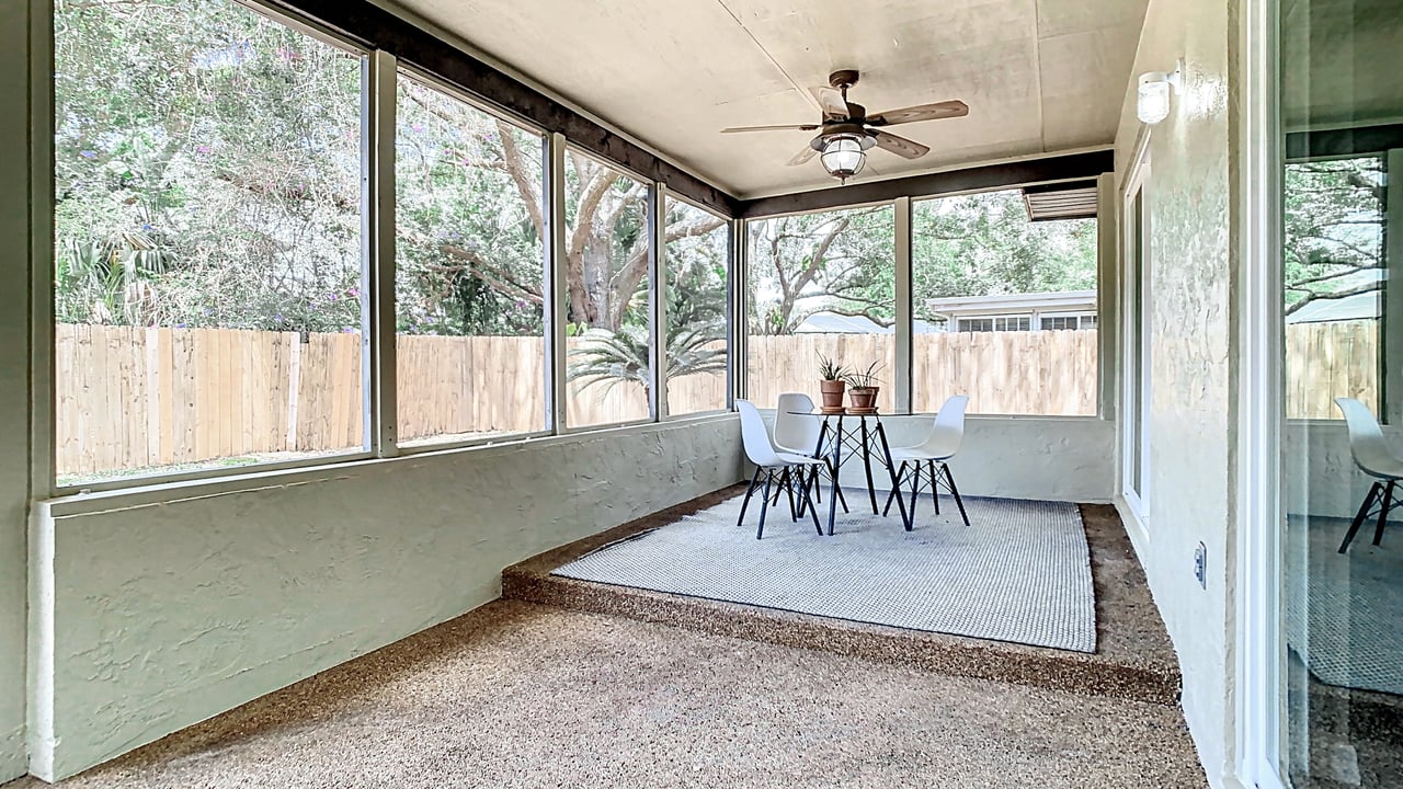Spacious Open Concept Home in Winter Springs