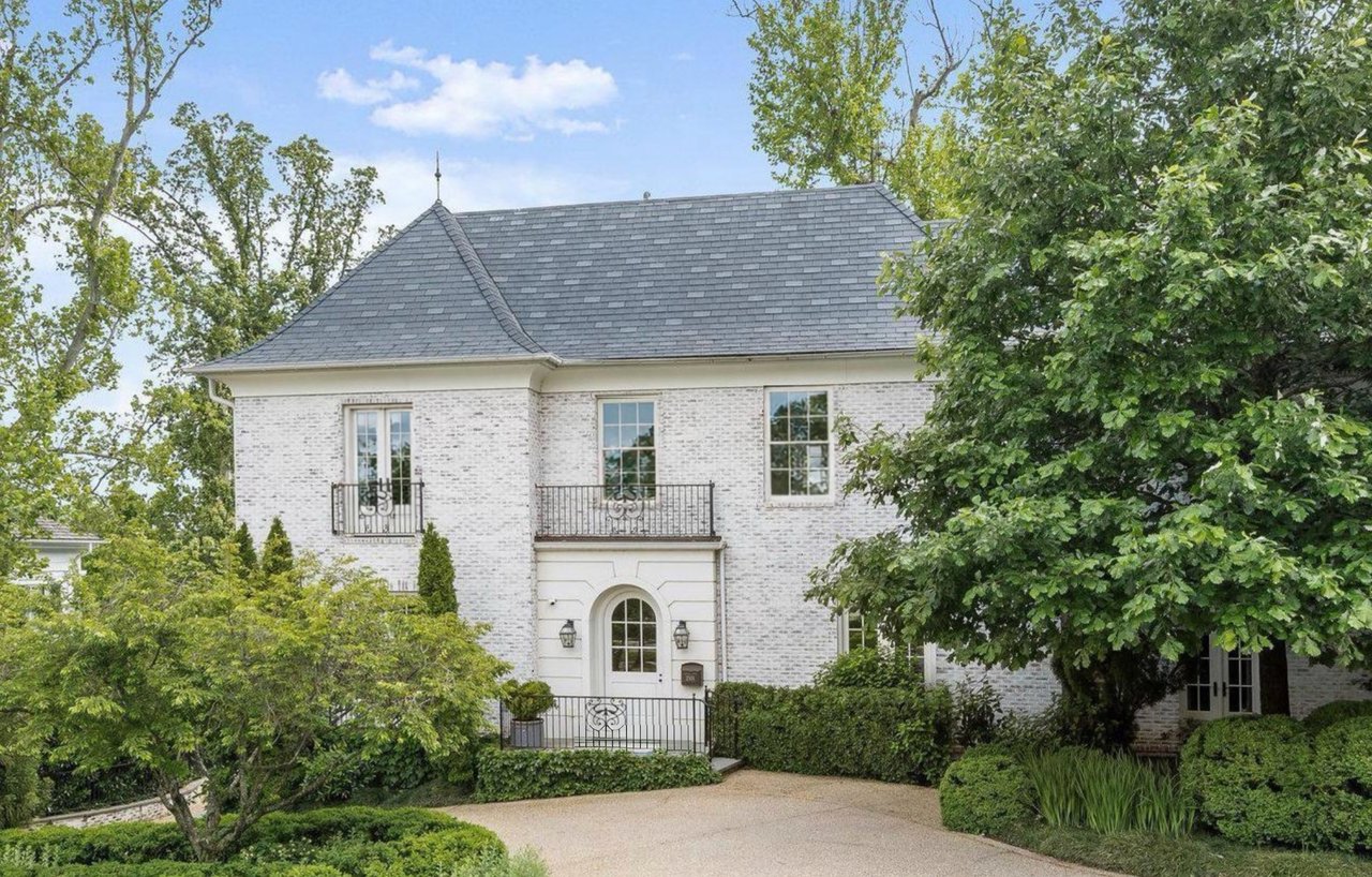 2101 Foxhall Road NW