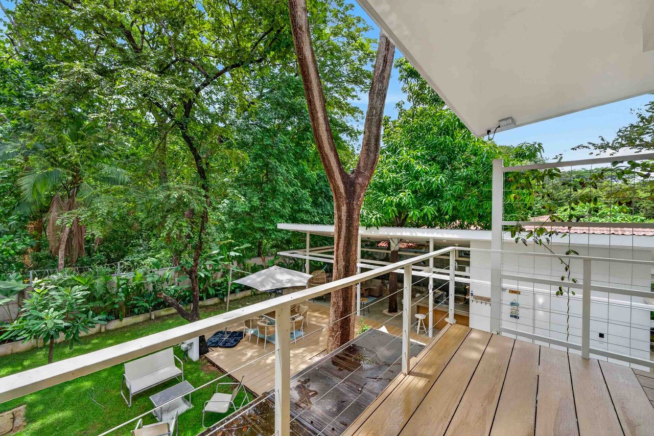 Hakuna Matata Villa Boutique | 3-Bedroom Tropical Home Near Playa Potrero
