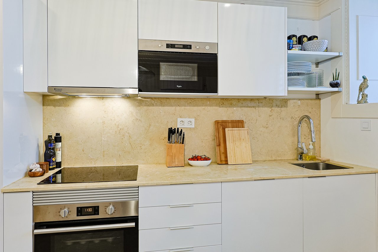 Trendy 1-Bedroom Duplex with Private Terrace in Lisbon’s Historic Heart