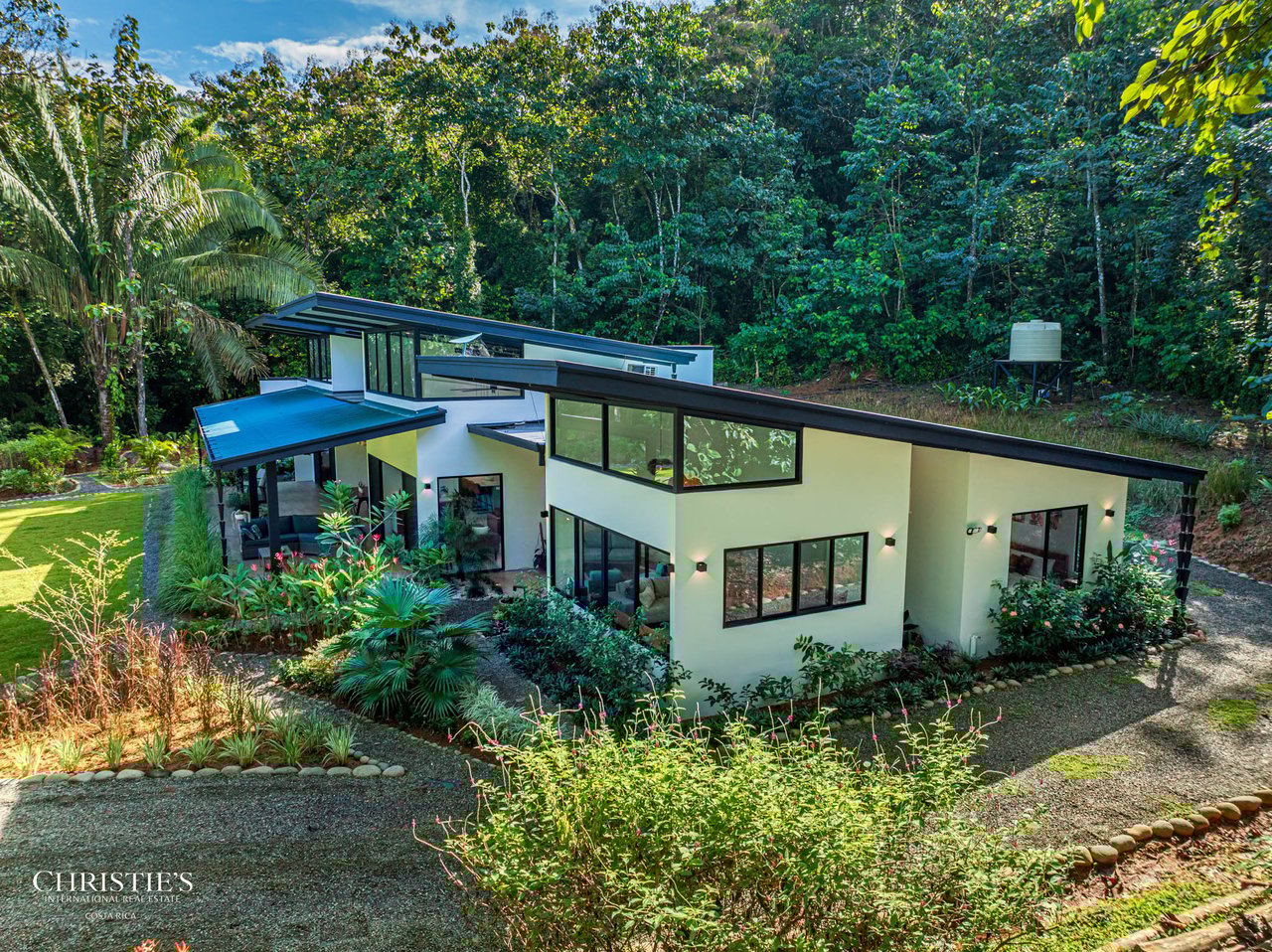 Contemporary Mountain View Villa – 10 Minutes to Playa Dominical