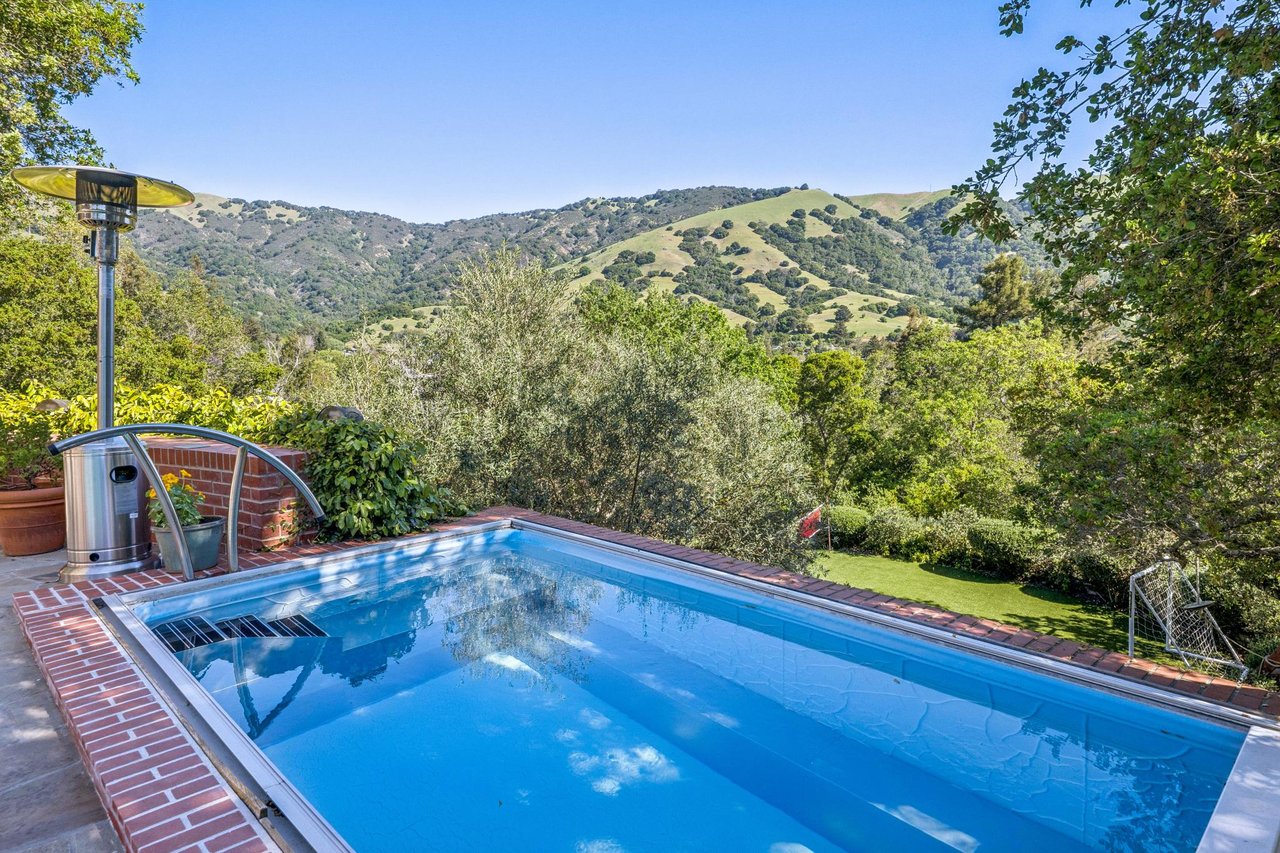 10 Maoli Drive, San Rafael