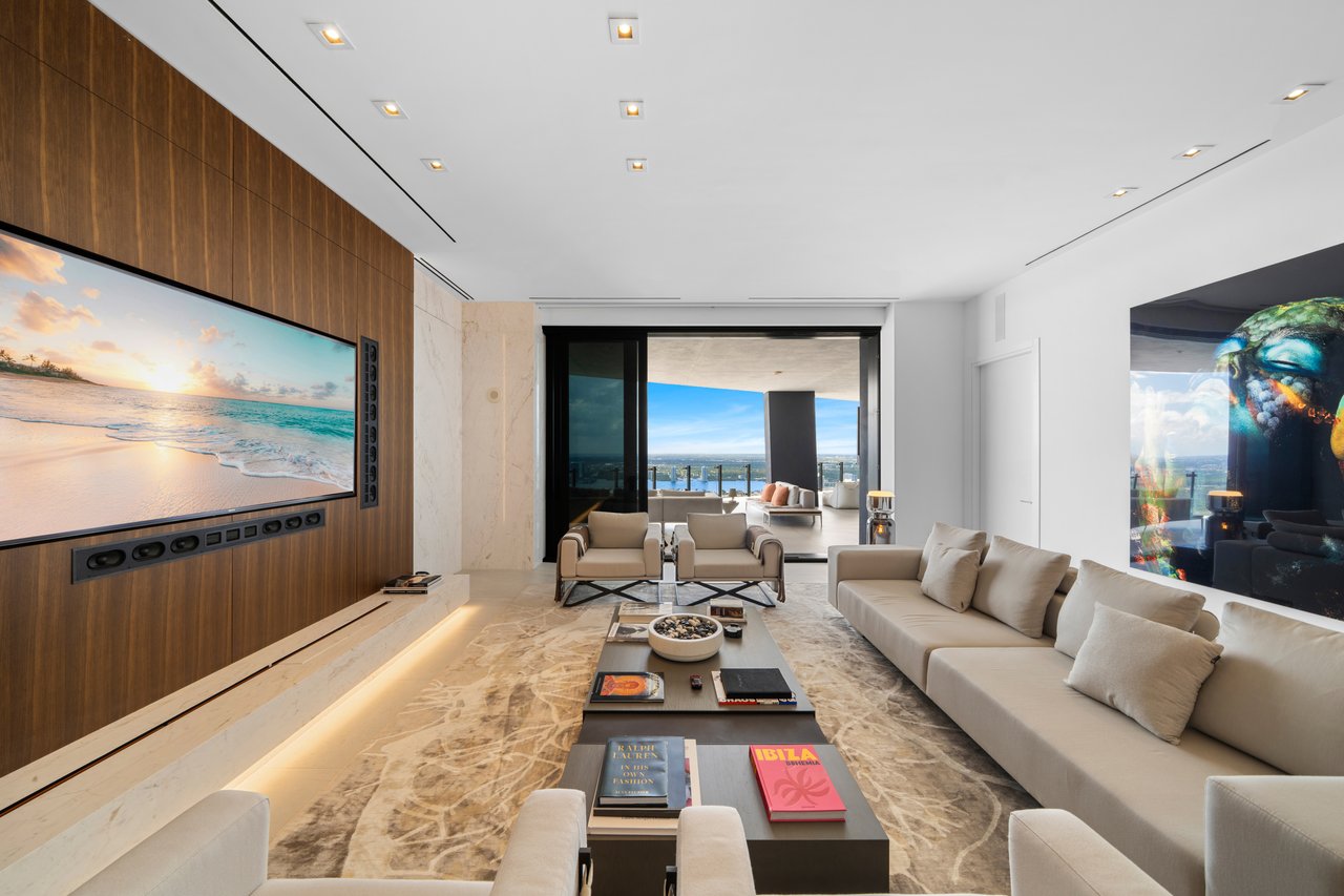 Muse Lower Penthouse